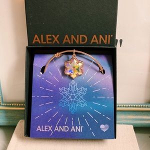 NWT Alex and Ani crystal snowflake bracelet